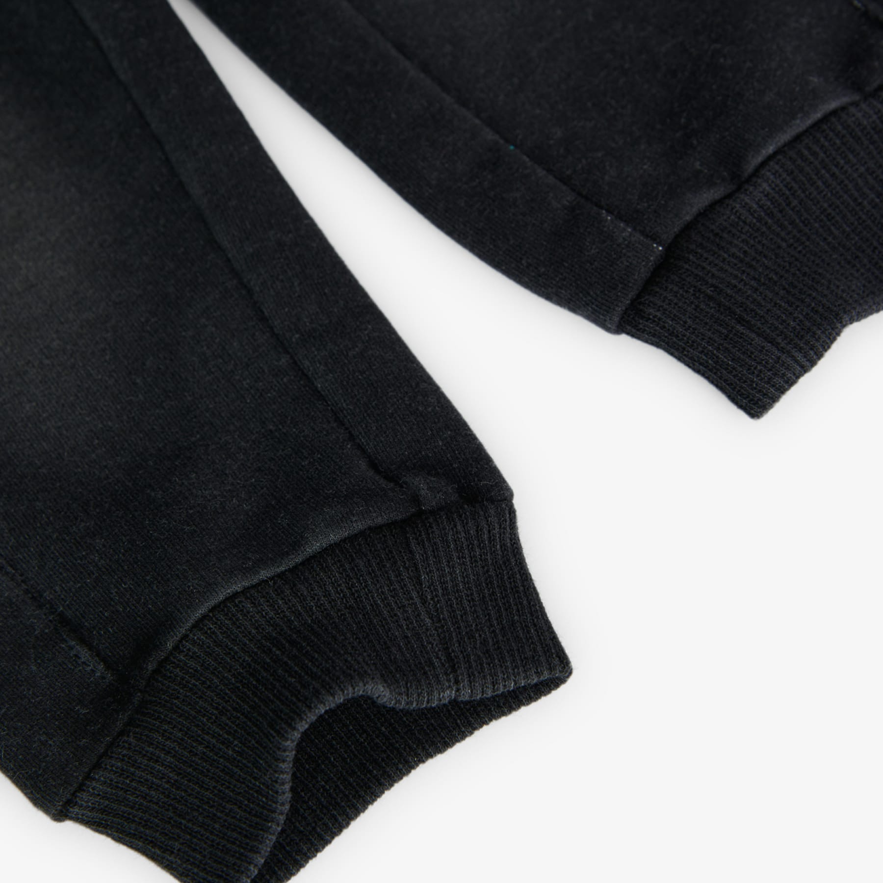 390248BLACK_d